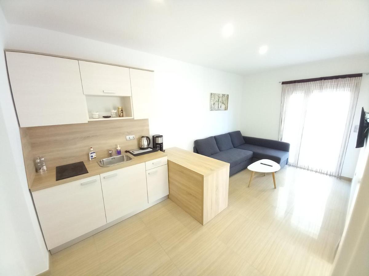 Apartmani Tropical ヴォディツェ エクステリア 写真